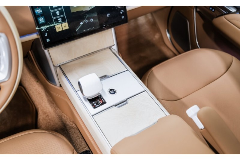 Land Rover Range Rover V — 2025