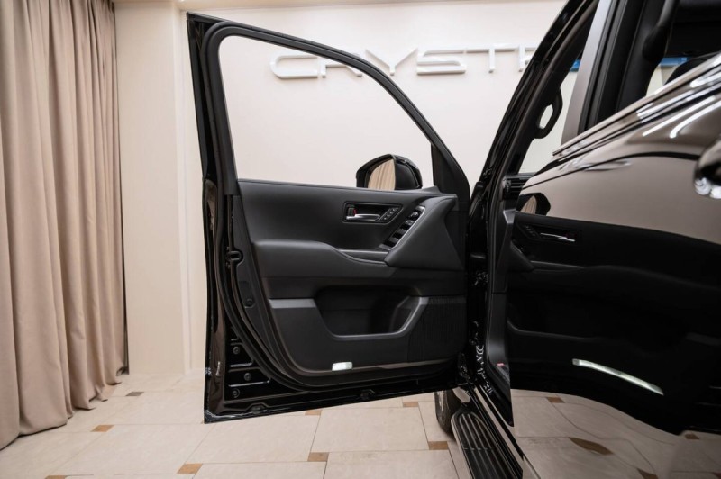 Toyota Land Cruiser 300 Series — 2026