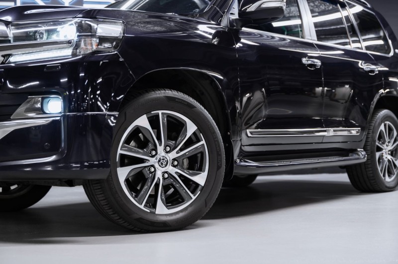 Toyota Land Cruiser 200 рестайлинг 2 — 2020