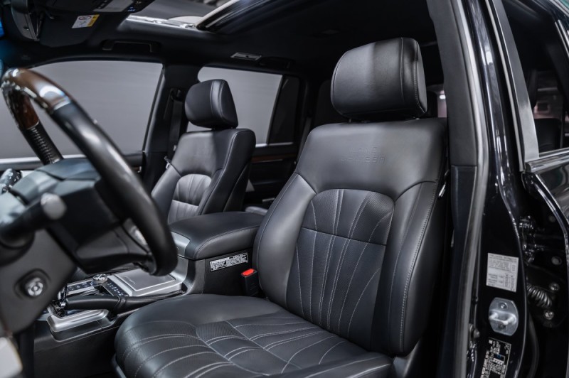 Toyota Land Cruiser 200 рестайлинг 2 — 2020
