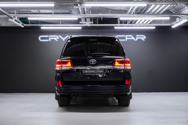 Toyota Land Cruiser 200 рестайлинг 2 — 2020