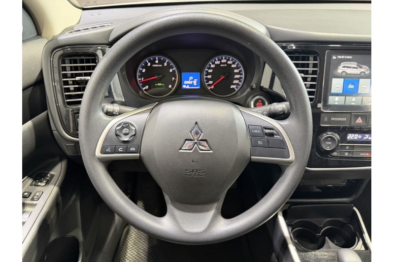 2022 Mitsubishi Outlander Enjoy