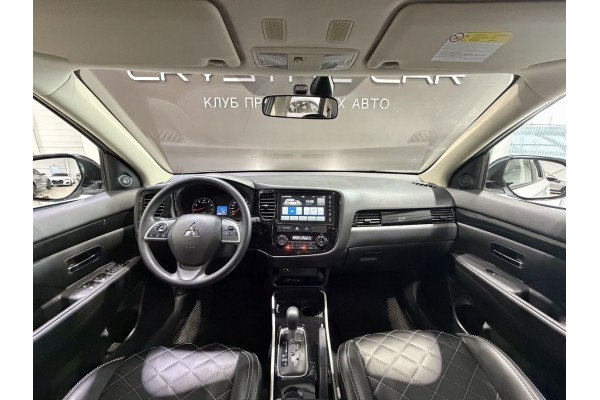 2022 Mitsubishi Outlander Enjoy