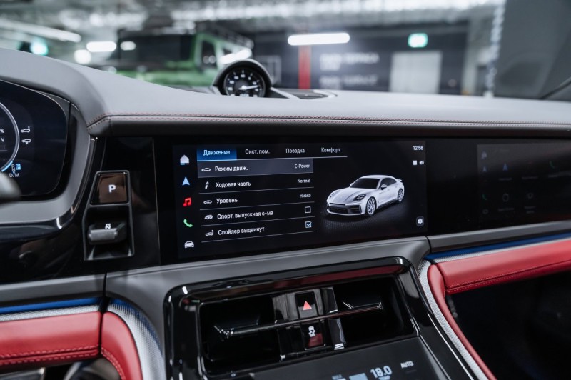 Porsche Panamera III — 2025