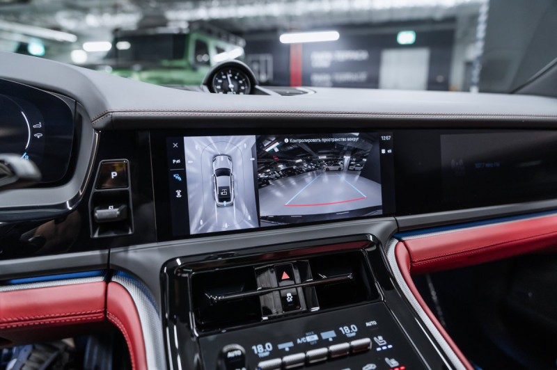 Porsche Panamera III — 2025