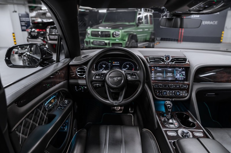 Bentley Bentayga I Рестайлинг — 2021