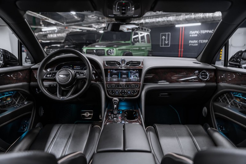 Bentley Bentayga I Рестайлинг — 2021