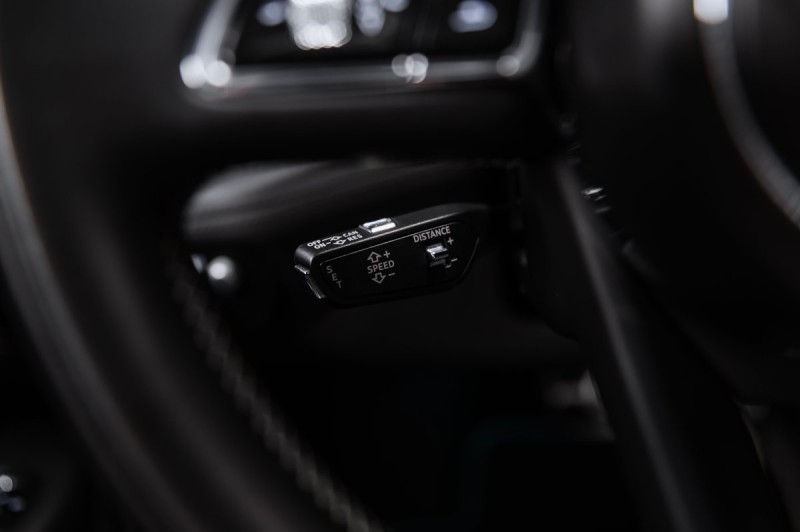 Bentley Bentayga I Рестайлинг — 2021