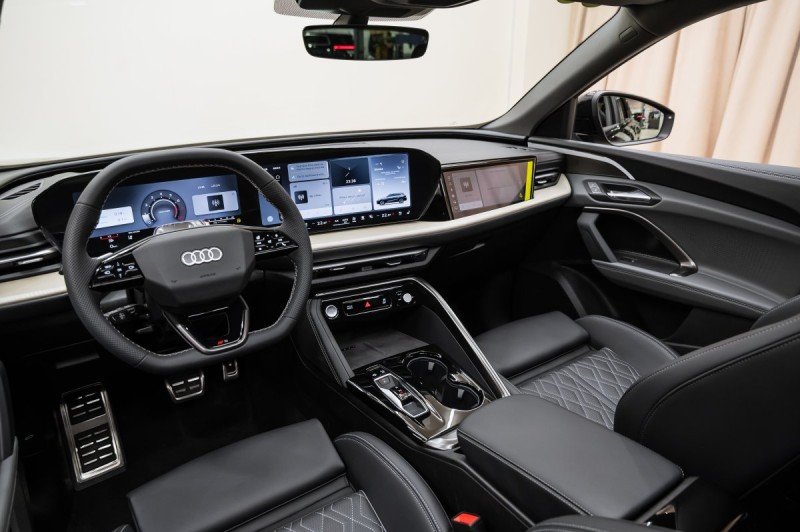 AUDI Q5 40 TFSI - 2026
