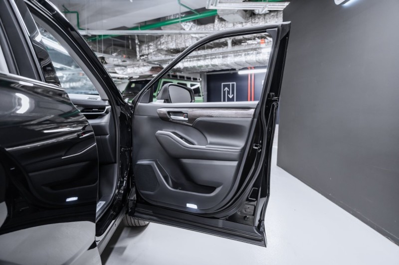 TOYOTA HIGHLANDER Supreme - 2025