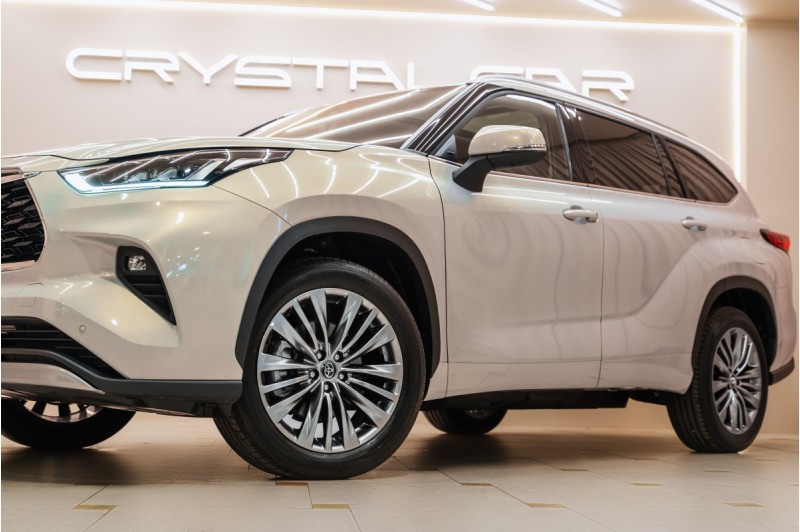 Toyota Highlander IV (XU70) — 2026