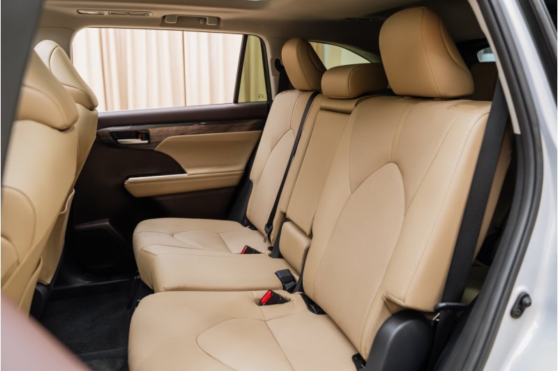 Toyota Highlander IV (XU70) — 2026