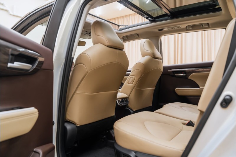 Toyota Highlander IV (XU70) — 2026
