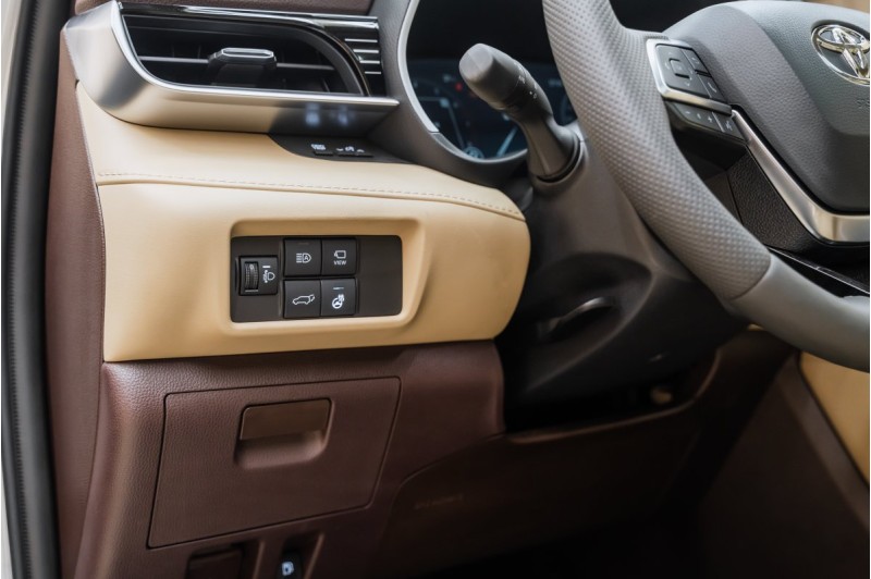 Toyota Highlander IV (XU70) — 2026