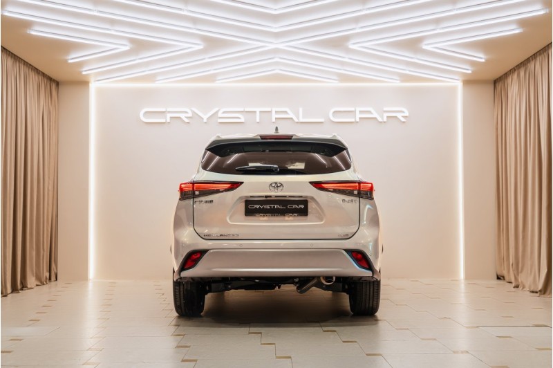 Toyota Highlander IV (XU70) — 2026