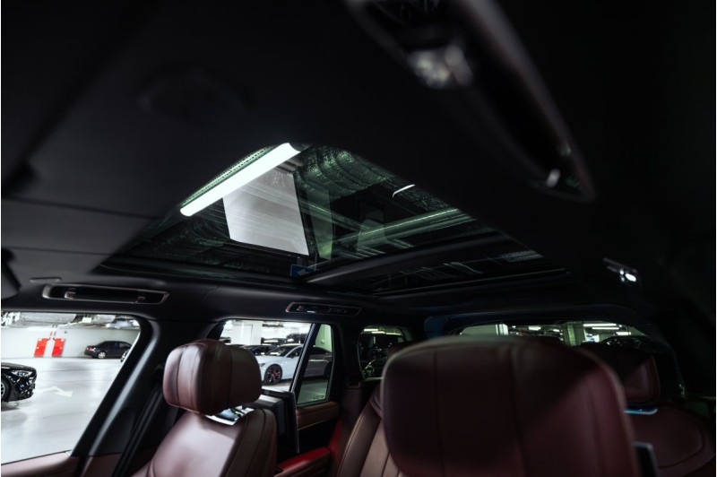 LAND ROVER RANGE ROVER V — 2026