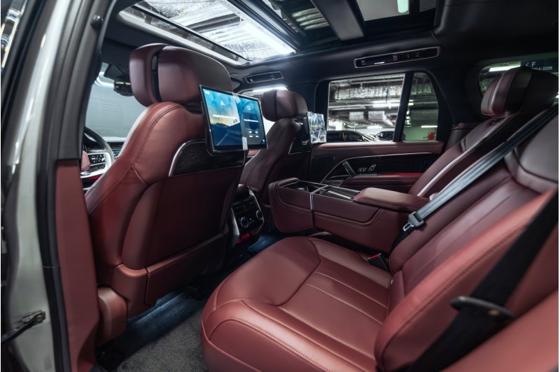 LAND ROVER RANGE ROVER V — 2026