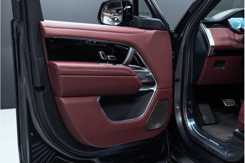 LAND ROVER RANGE ROVER V — 2026