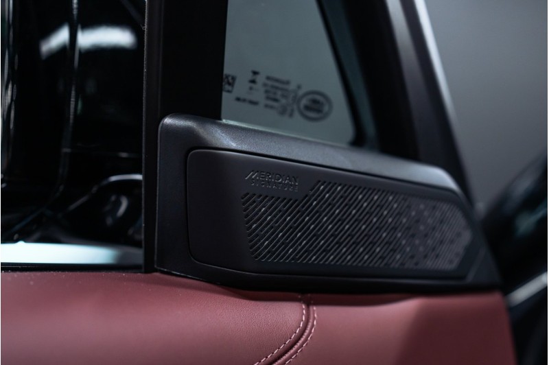 LAND ROVER RANGE ROVER V — 2026