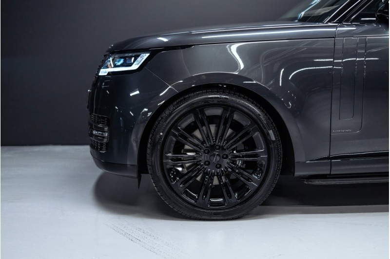 LAND ROVER RANGE ROVER V — 2026