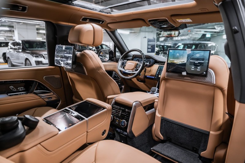 Land Rover Range Rover V — 2026