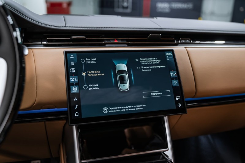 Land Rover Range Rover V — 2026