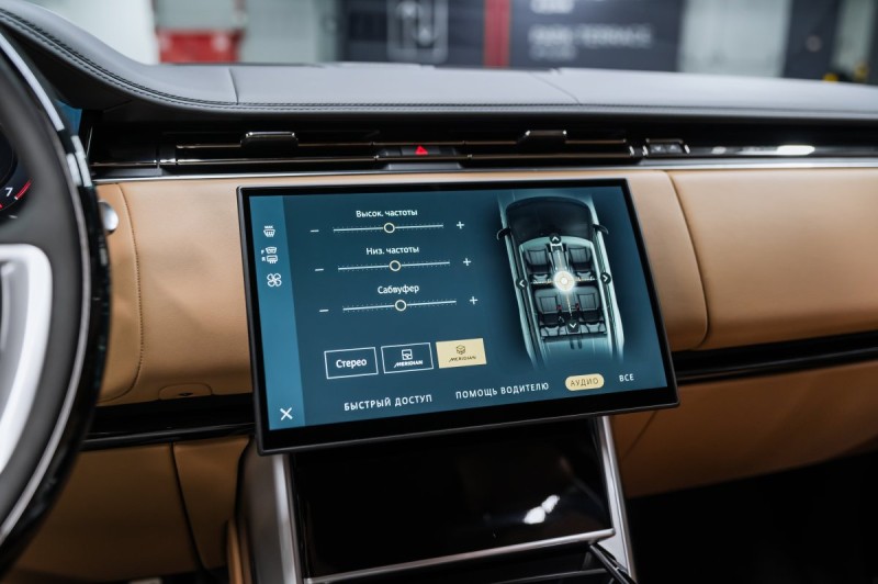Land Rover Range Rover V — 2026