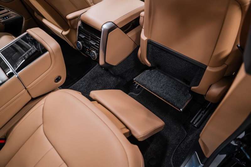 Land Rover Range Rover V — 2026