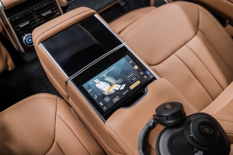 Land Rover Range Rover V — 2026