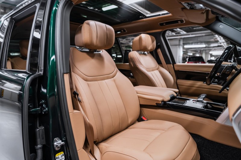 Land Rover Range Rover V — 2026