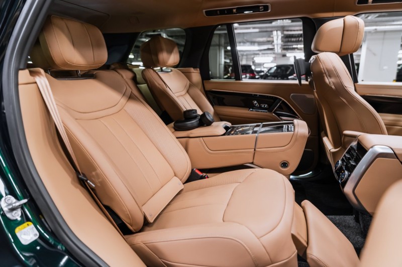 Land Rover Range Rover V — 2026