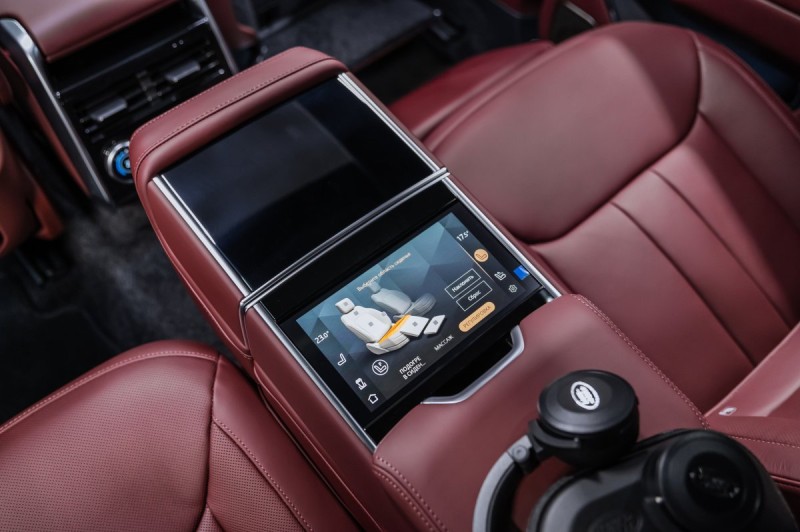 Land Rover Range Rover V — 2026
