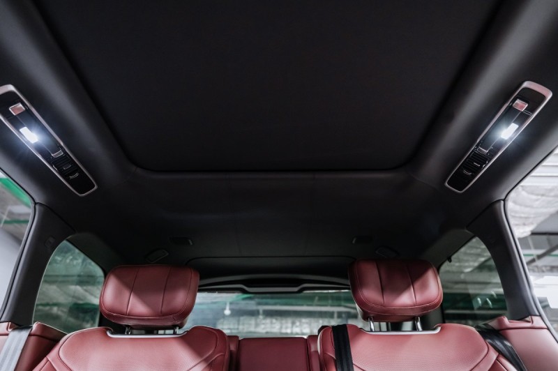 Land Rover Range Rover V — 2026