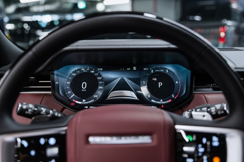 Land Rover Range Rover V — 2026