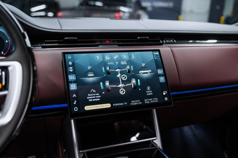 Land Rover Range Rover V — 2026
