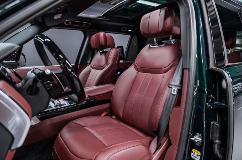 Land Rover Range Rover V — 2026
