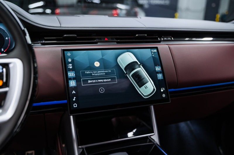 Land Rover Range Rover V — 2026