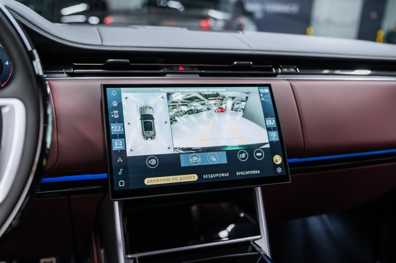 Land Rover Range Rover V — 2026