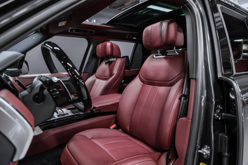 Land Rover Range Rover V — 2026