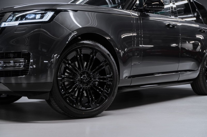 Land Rover Range Rover V — 2026