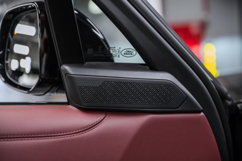 Land Rover Range Rover V — 2026