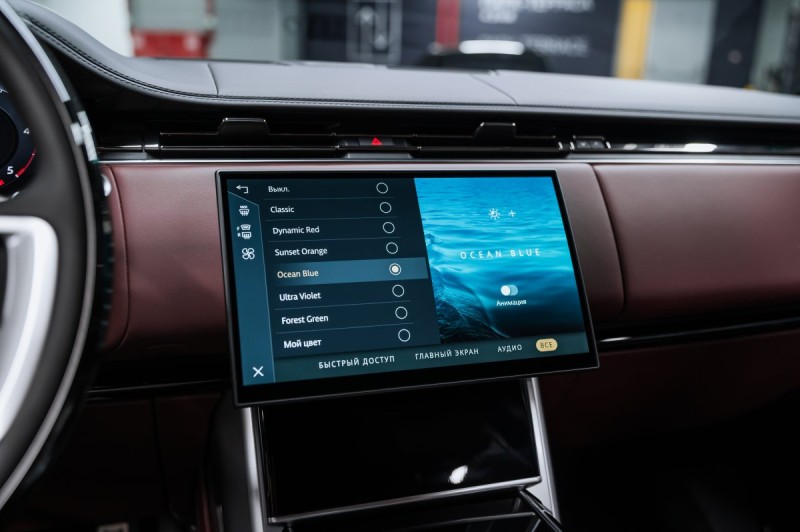 Land Rover Range Rover V — 2026