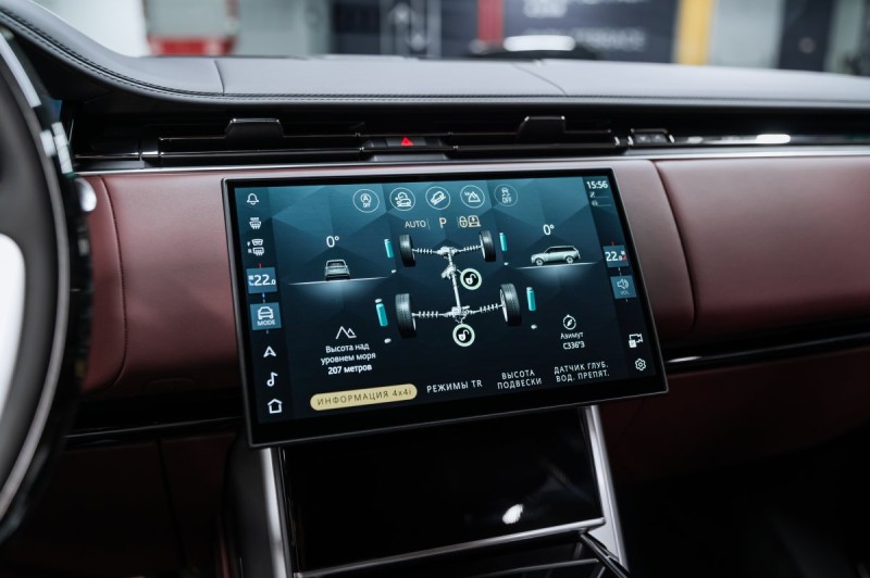 Land Rover Range Rover V — 2026