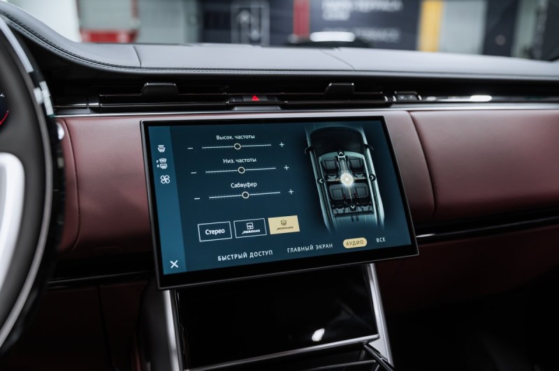 Land Rover Range Rover V — 2026