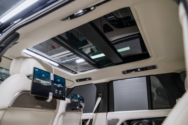 Land Rover Range Rover V — 2026