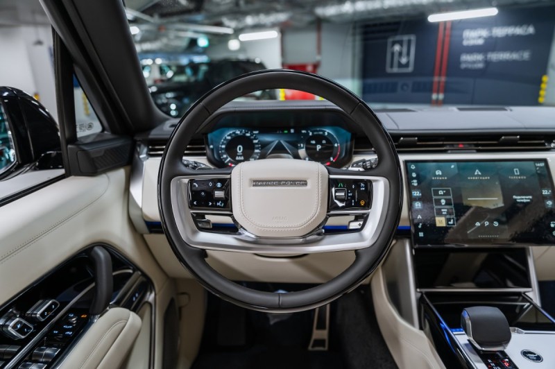 Land Rover Range Rover V — 2026