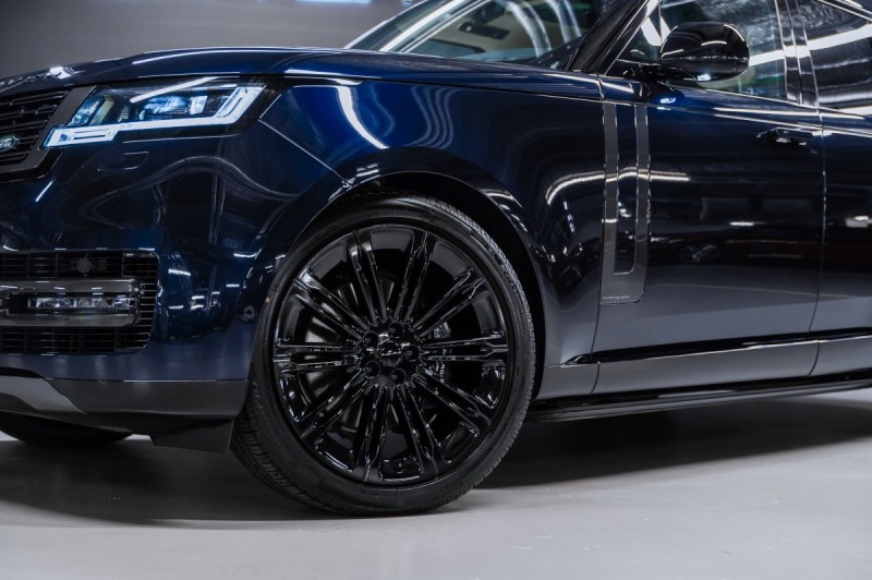 Land Rover Range Rover V — 2026
