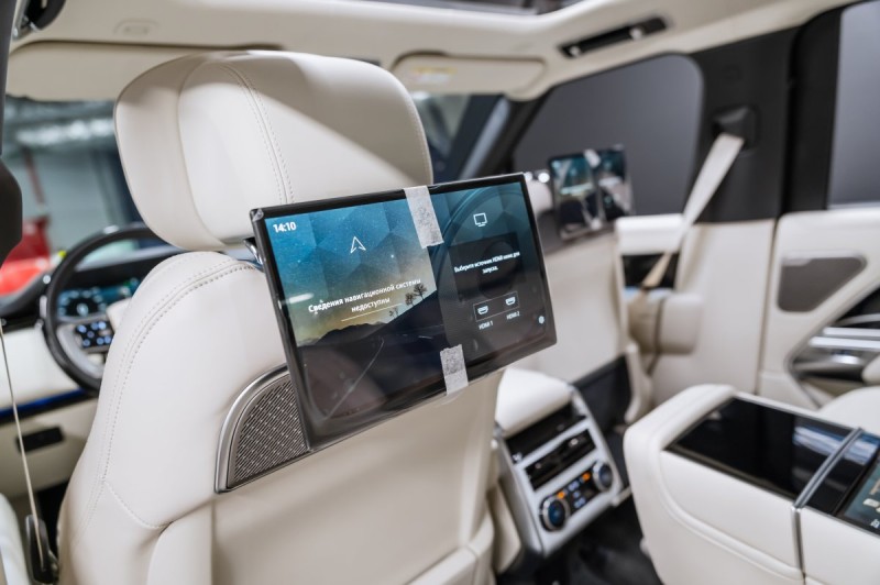 Land Rover Range Rover V — 2026