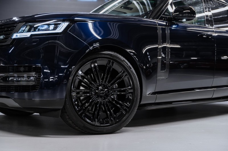 Land Rover Range Rover V — 2026