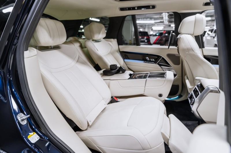 Land Rover Range Rover V — 2026